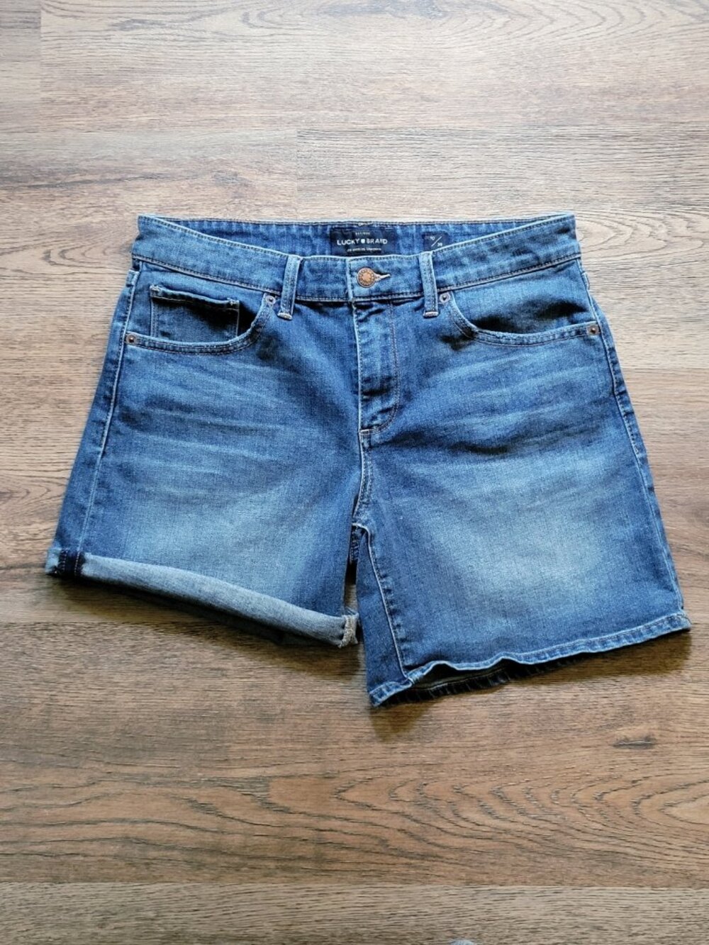 Lucky Brand The Roll Up Short Womens 10 / 30 Blue Denim Cowgirl Country Travel
